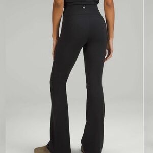 NWT Lululemon Groove SHR Nulu Flared Pant Regular